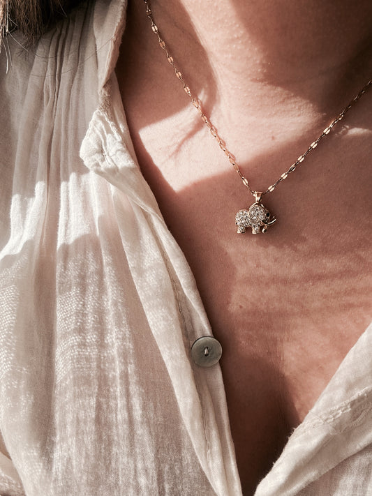 Collier Lucky Elephant – acier inoxydable doré