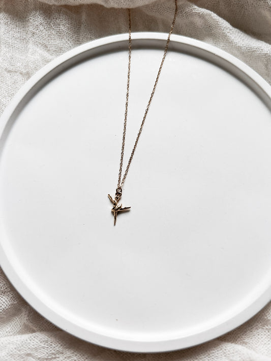 Collier “ballerine” – Danseuse dorée & délicatesse