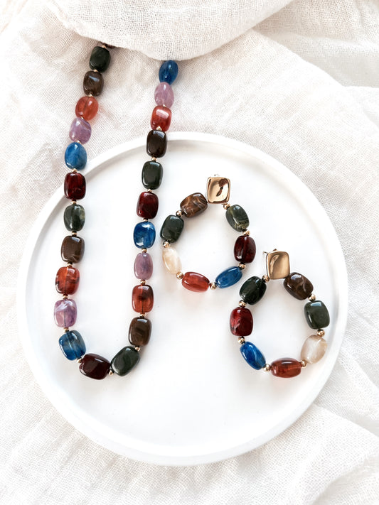 Collier en perle coloré